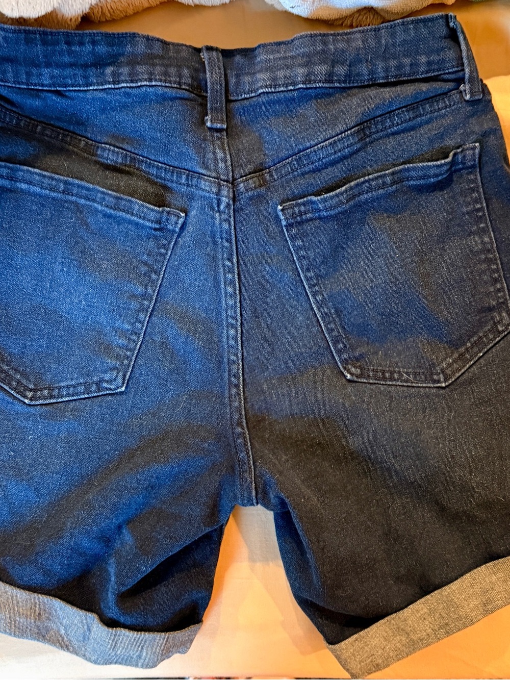 Women’s Old Navy Dark Blue High-Rise WOW Jean Shorts - Size 6 - Picture 3 of 3